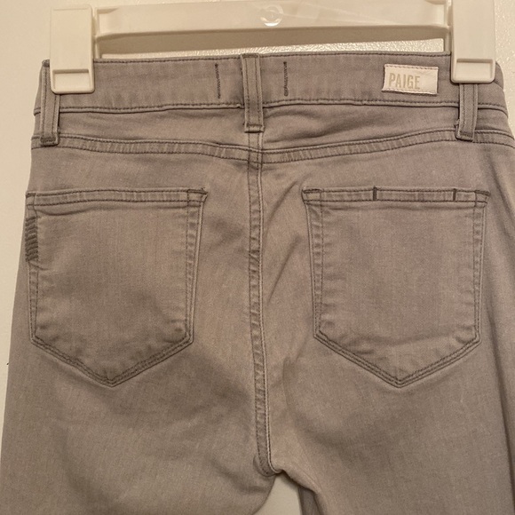 Paige Verdugo Crop in Light Grey - Picture 4 of 4